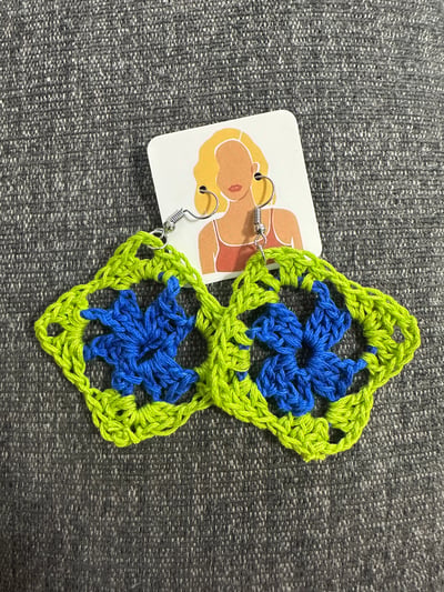 Blue and lime green granny square earrings - thumbnail 1