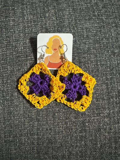 Purple and yellow granny square earrings - thumbnail 1