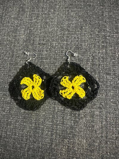 Granny square earrings - image 5
